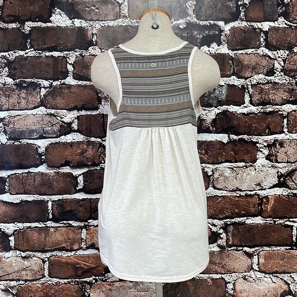 Sherpa Tank Top Beige Stripe Size Medium - Picture 2 of 11